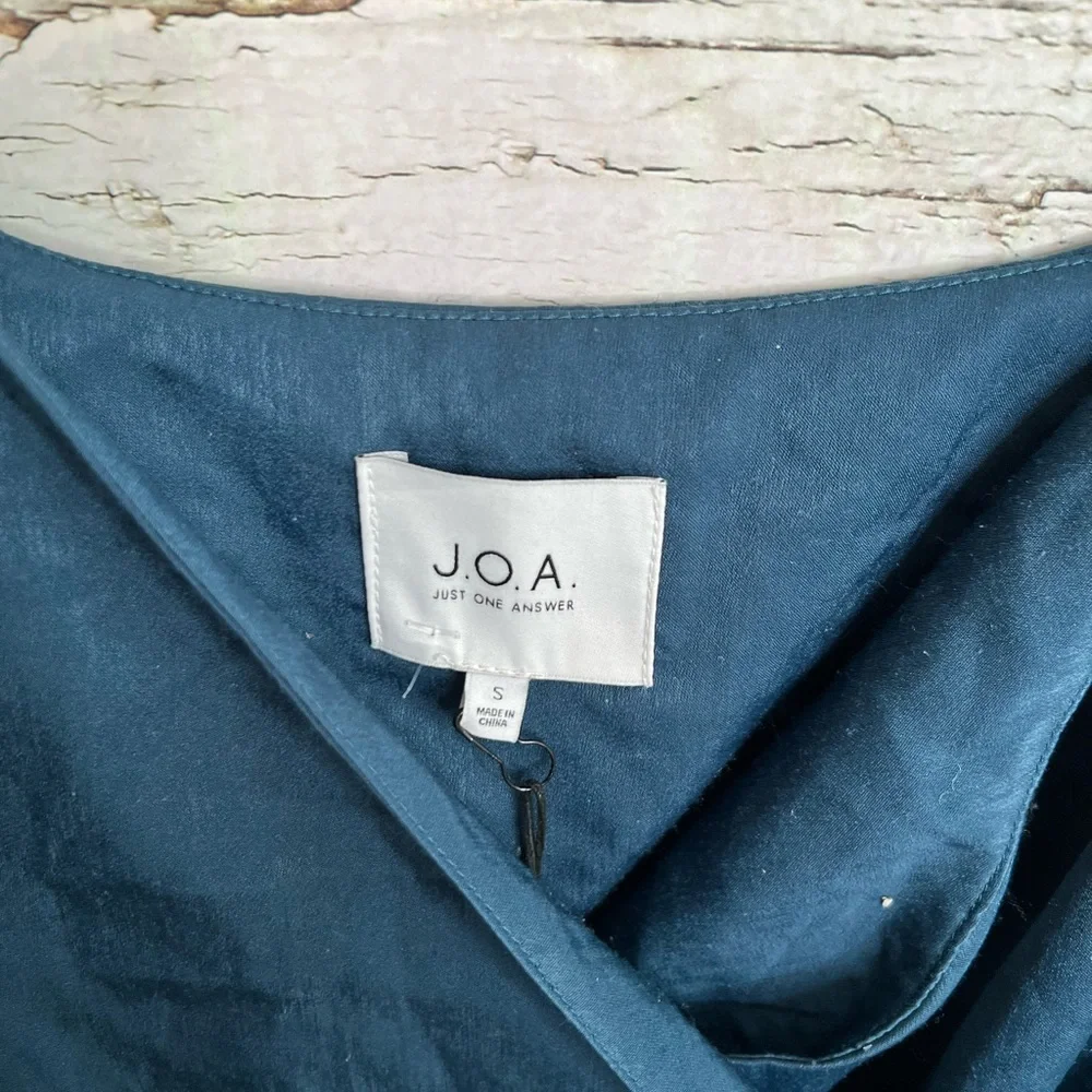 J.O.A. Blue midi wrap dress size small NWT - Picture 10 of 10